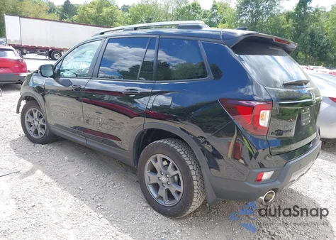 2025 Honda Passport Awd Trailsport from USA, damaged, VIN 5FNYF8H66SB004423